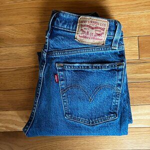 Women's Levi's 501 24x30 with stretch